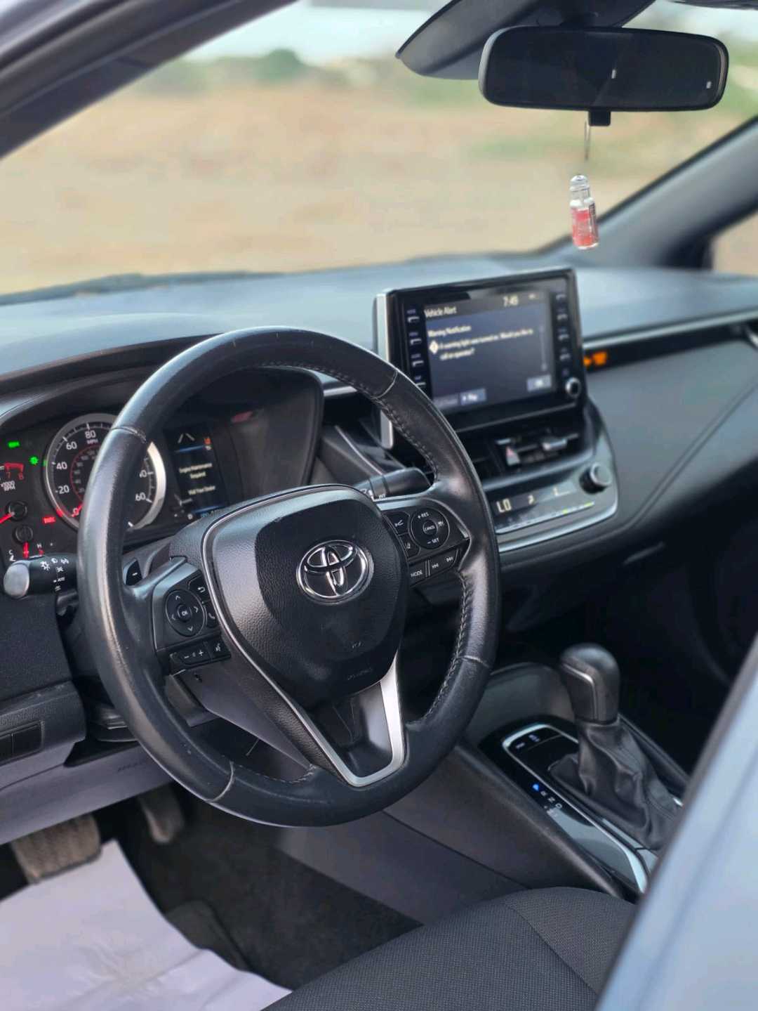 Car Image 2020 TOYOTA COROLLA SE