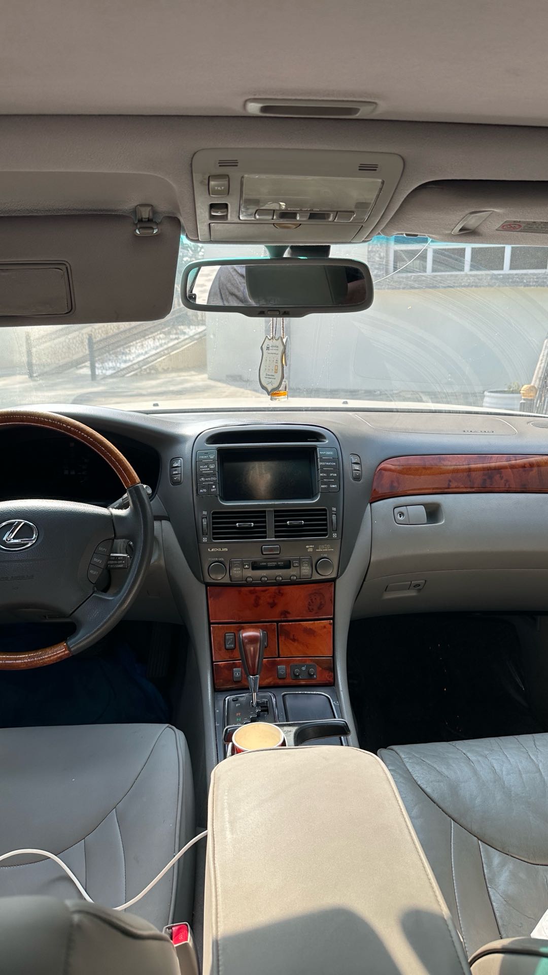 Car Image 2001 LEXUS LS 430