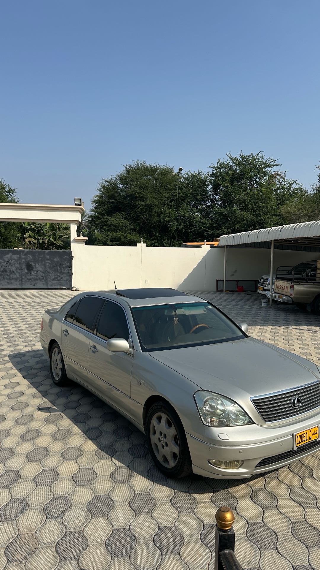Car Image 2001 LEXUS LS 430