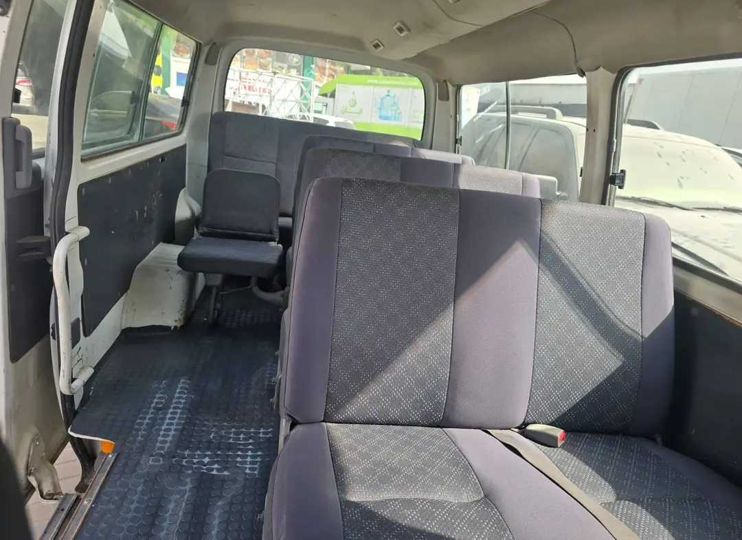 Car Image 2010 NISSAN URVAN 