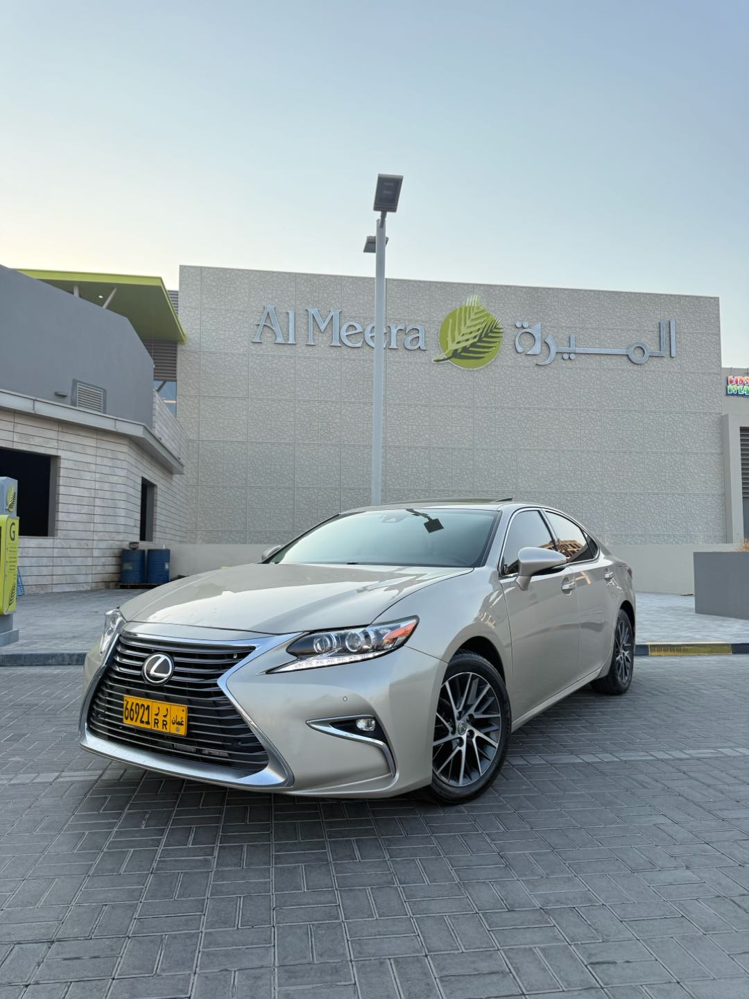Car Image 2017 LEXUS ES 350
