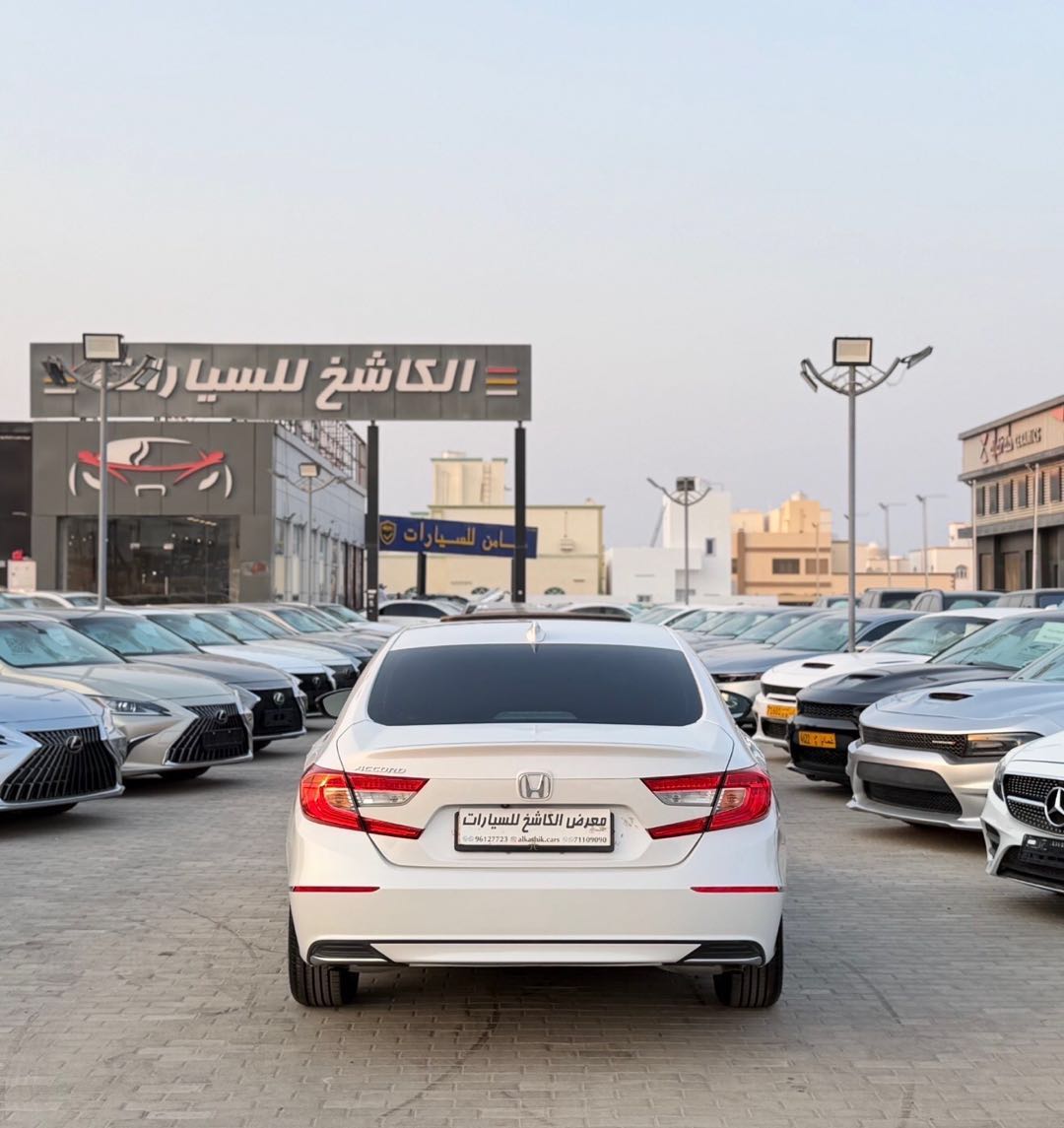 Car Image 2018 HONDA ACCORD EXL