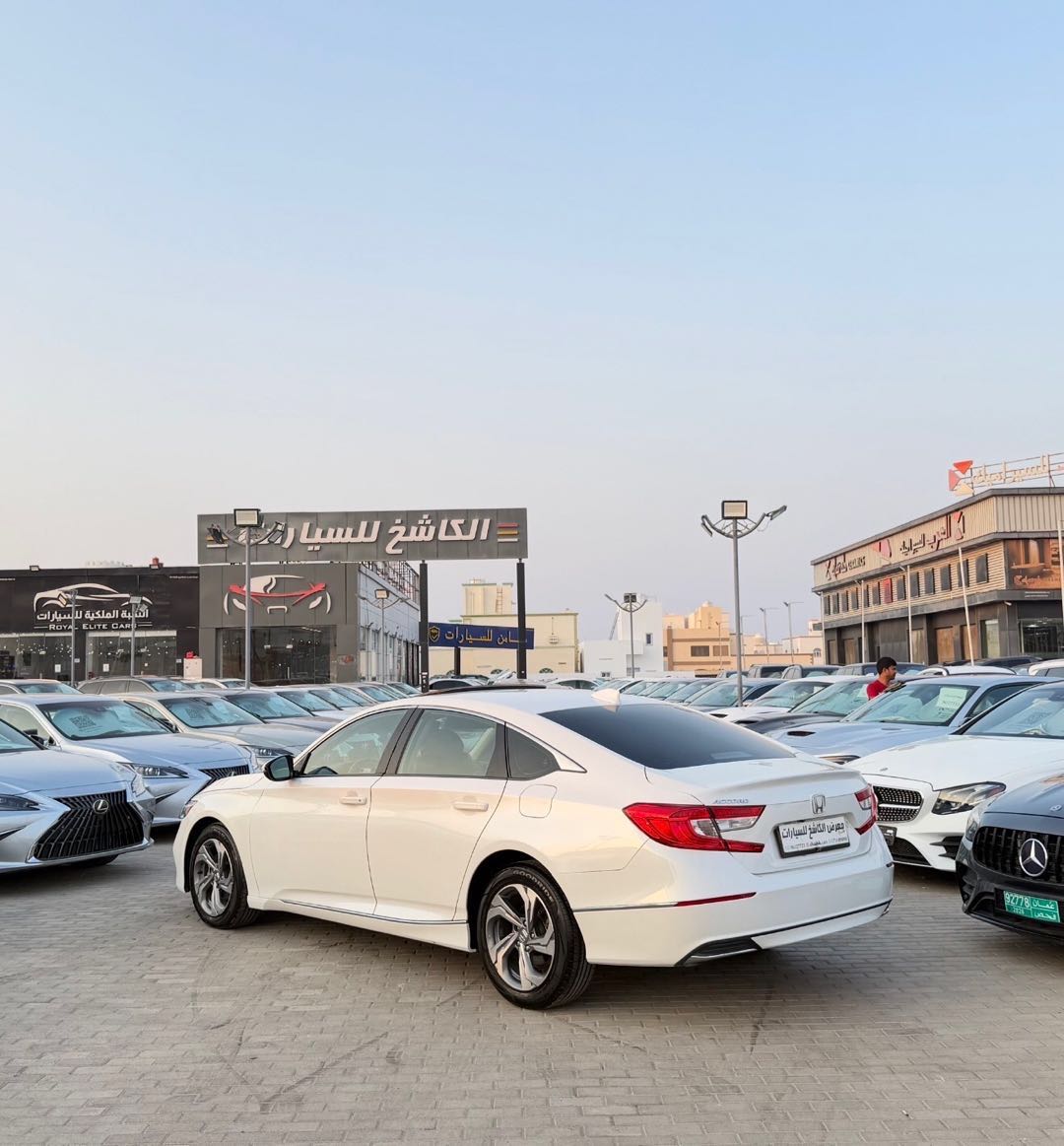 Car Image 2018 HONDA ACCORD EXL