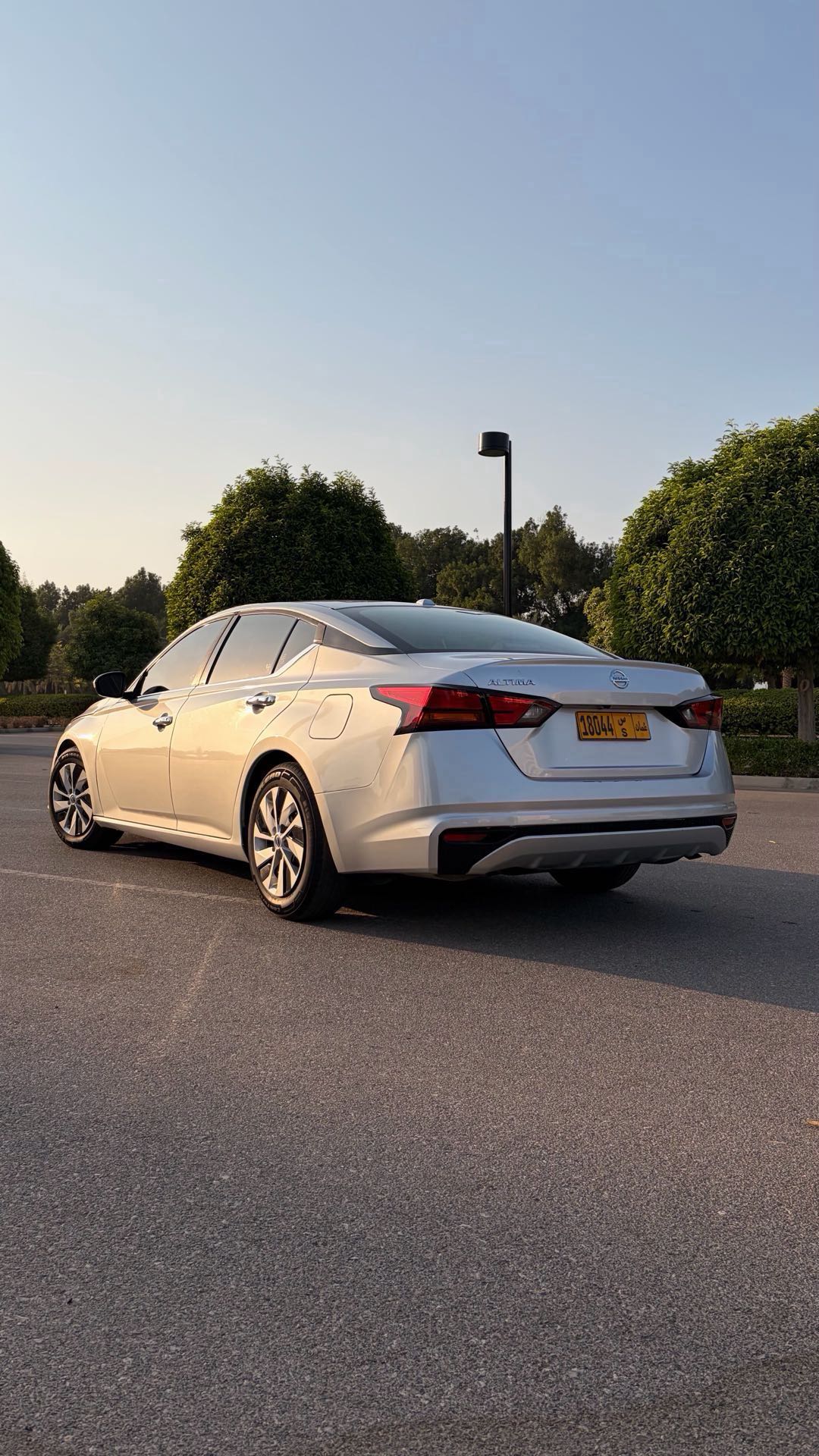 Car Image 2019 NISSAN ALTIMA S