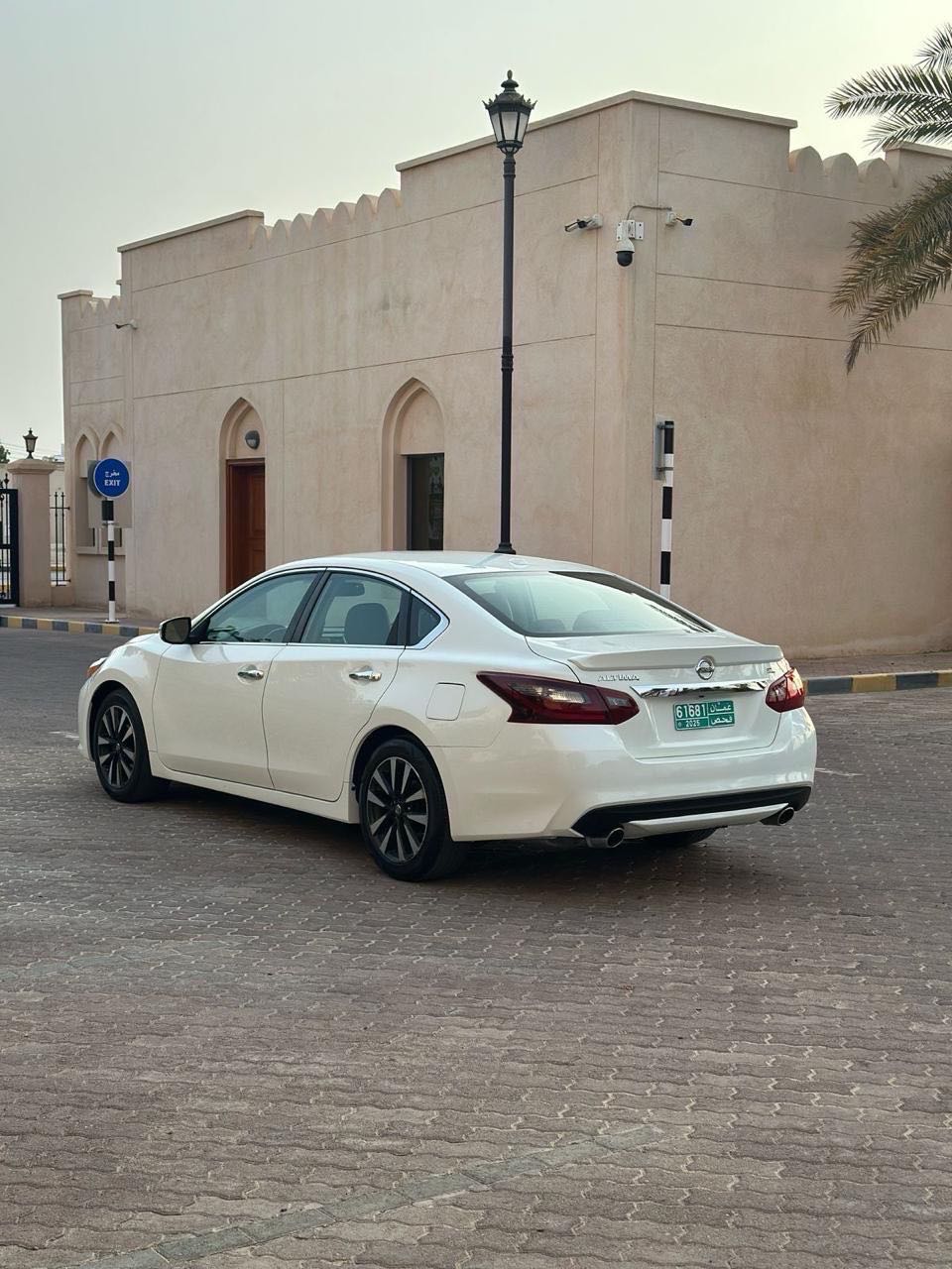 Car Image 2018 NISSAN ALTIMA S