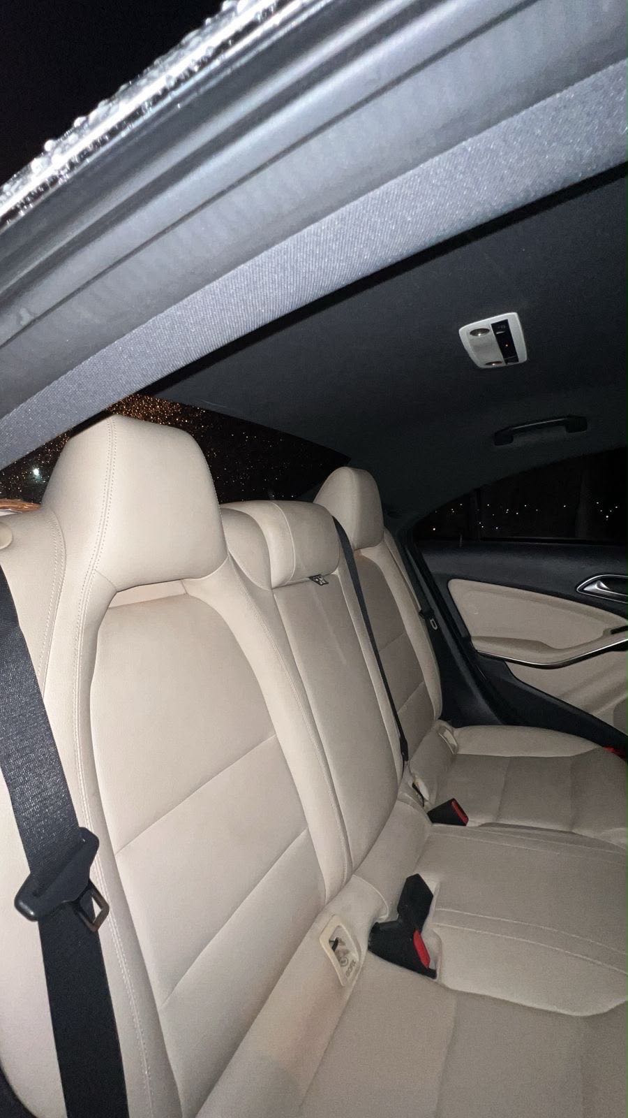 Car Image 2014 MERCEDES E Class 200