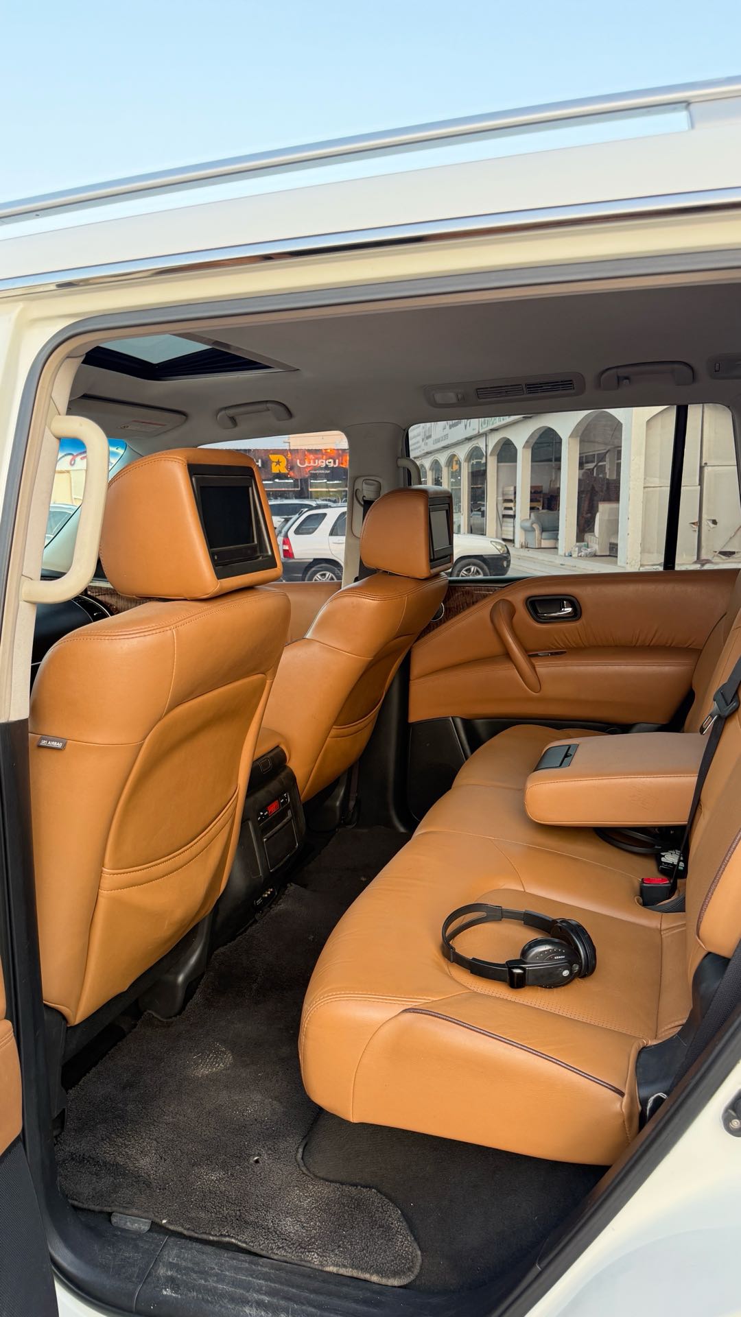 Car Image 2014 NISSAN PATROL Platinum