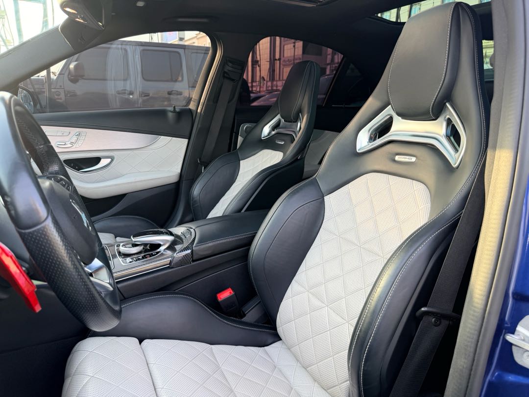 Car Image 2018 MERCEDES C Class 43