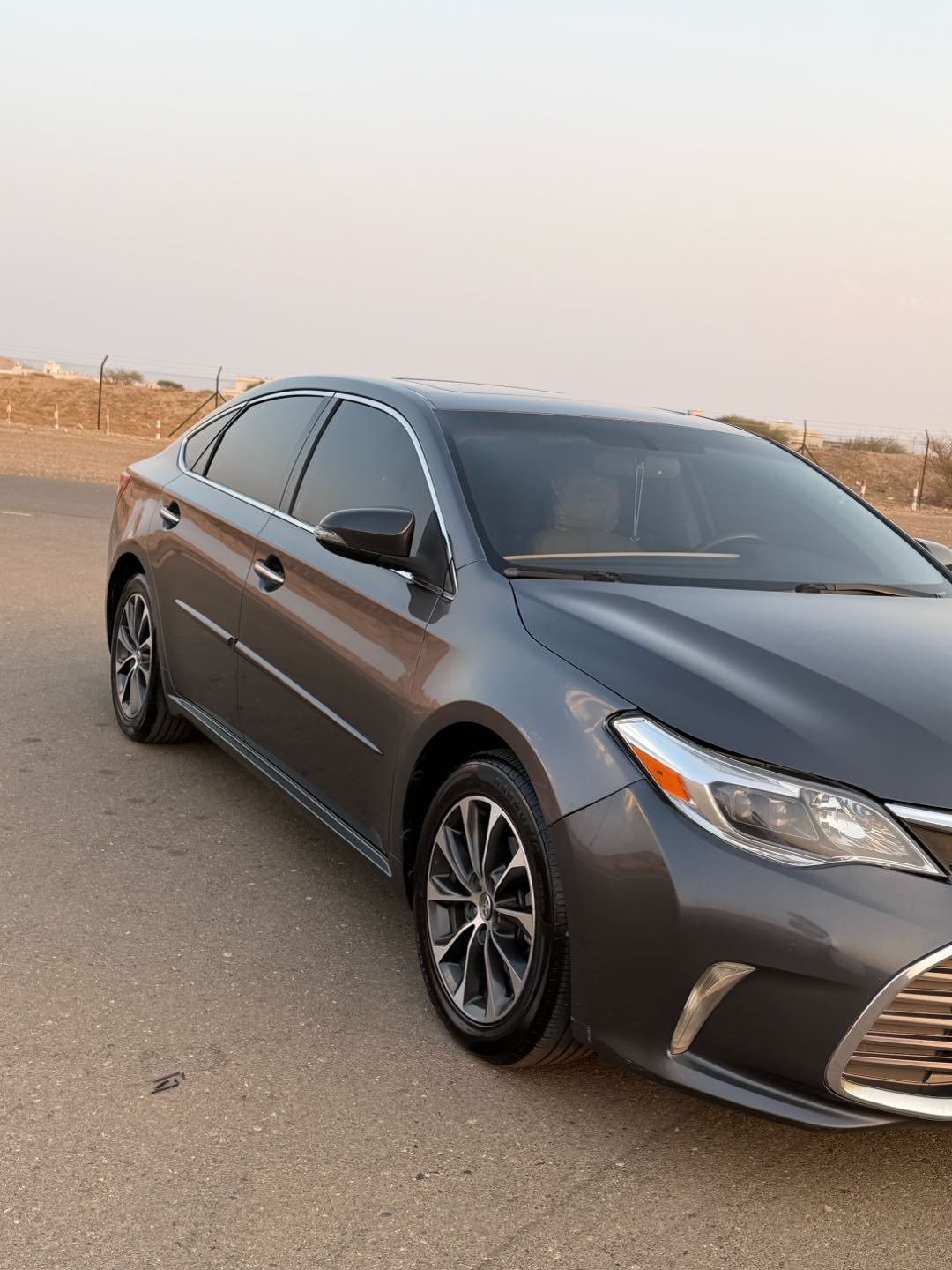 Car Image 2016 TOYOTA AVALON XLE