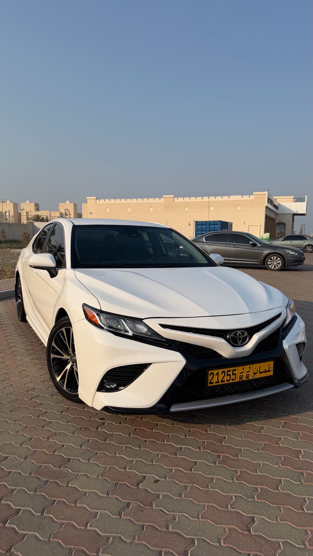 Car Image 2019 TOYOTA CAMRY SE