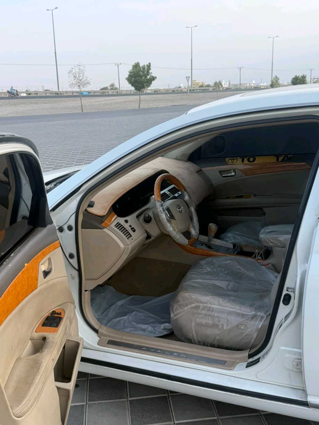 Car Image 2007 TOYOTA AVALON XLE