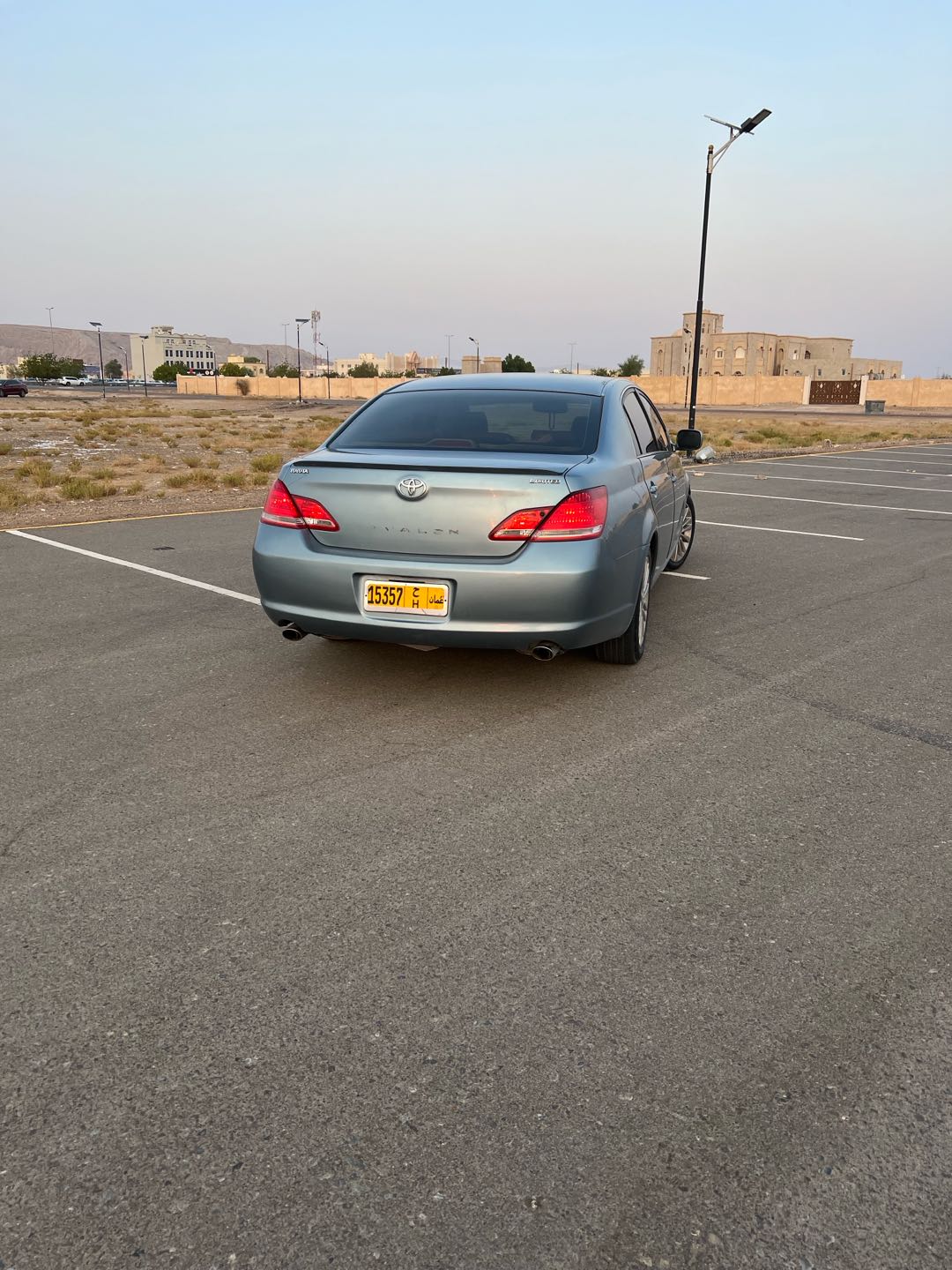 Car Image 2005 TOYOTA AVALON LIMITED