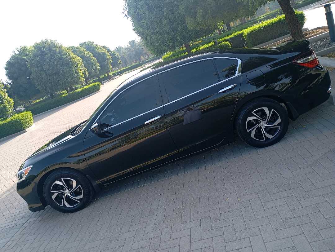Car Image 2017 HONDA ACCORD EXL