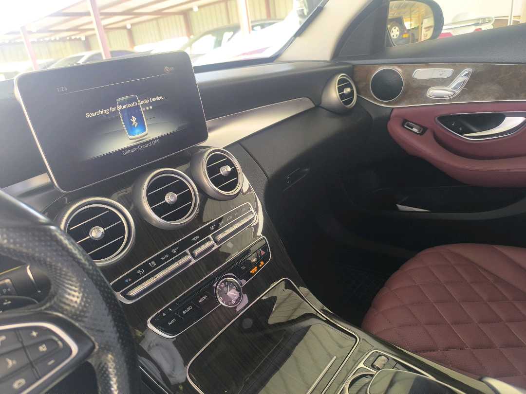 Car Image 2017 MERCEDES C Class 350