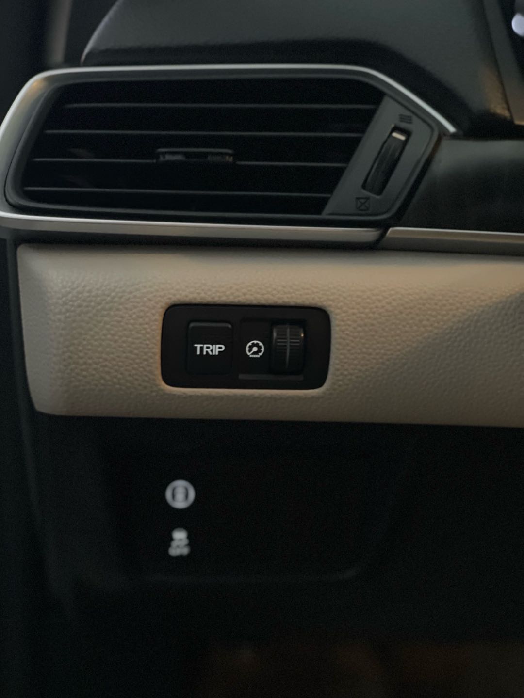 Car Image 2018 HONDA ACCORD EXL