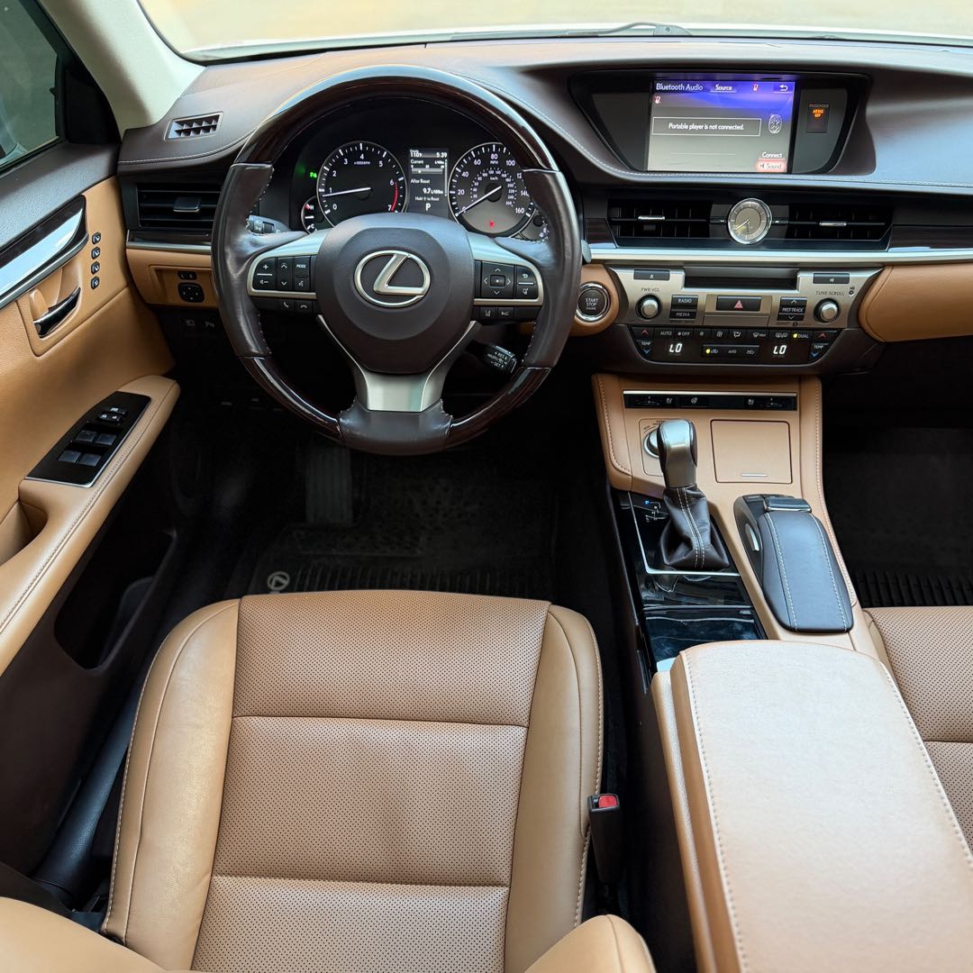 Car Image 2018 LEXUS ES 350