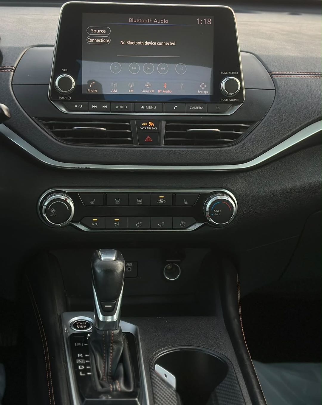 Car Image 2019 NISSAN ALTIMA SR