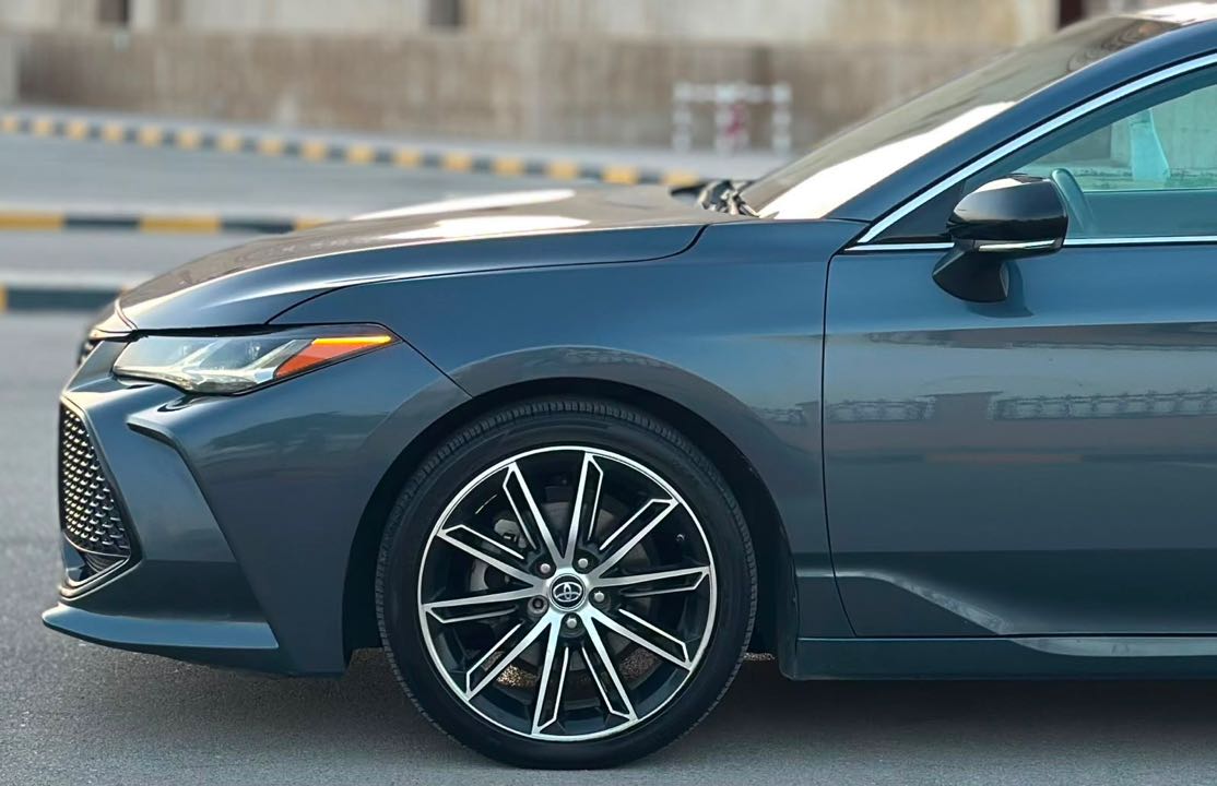 Car Image 2019 TOYOTA AVALON TOURING