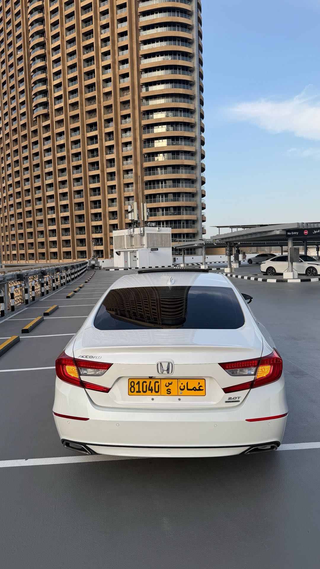 Car Image 2018 HONDA ACCORD TOURING