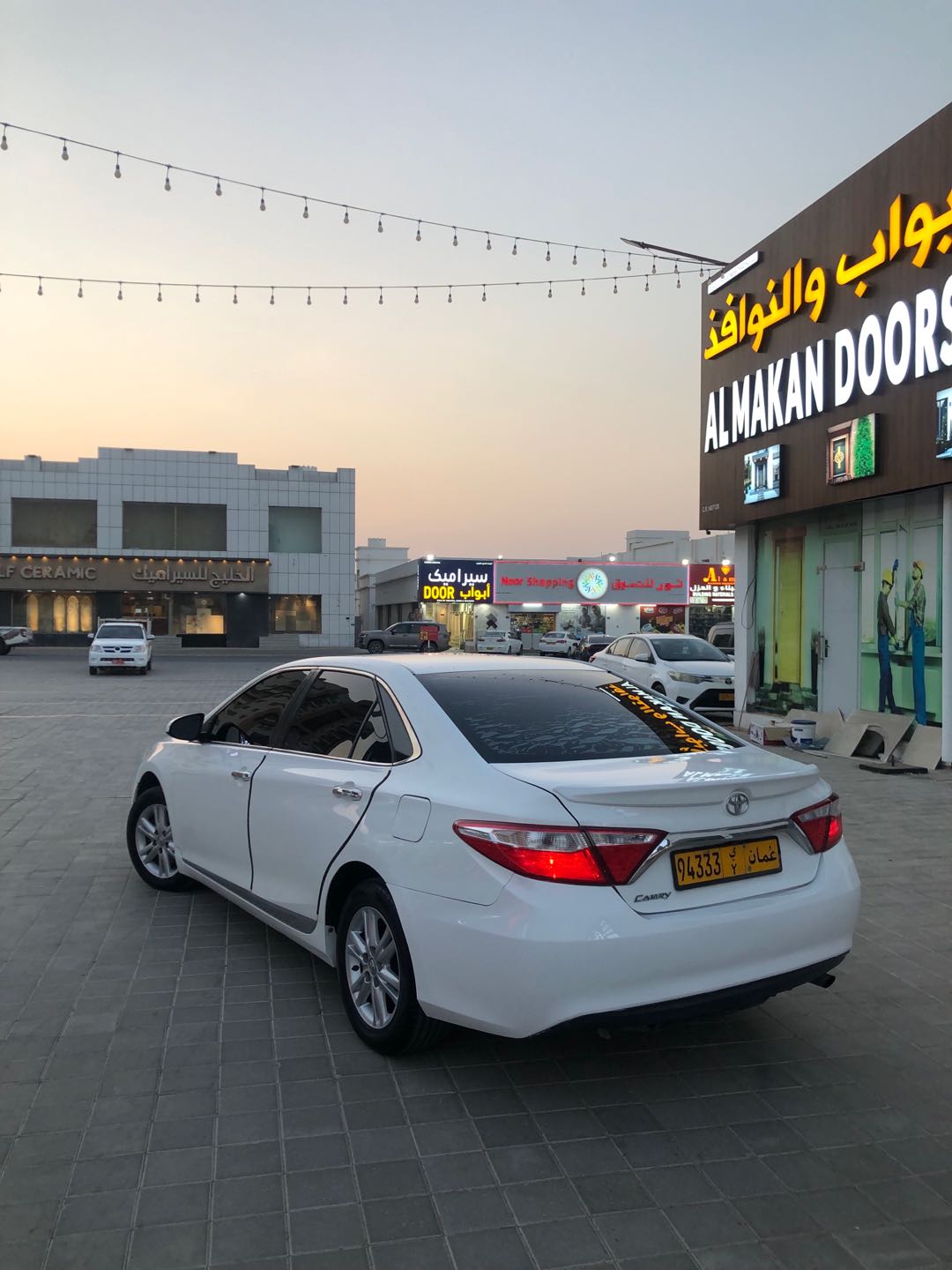 Car Image 2017 TOYOTA CAMRY LE