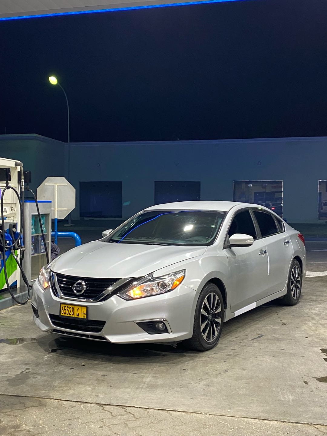Car Image 2018 NISSAN ALTIMA SL