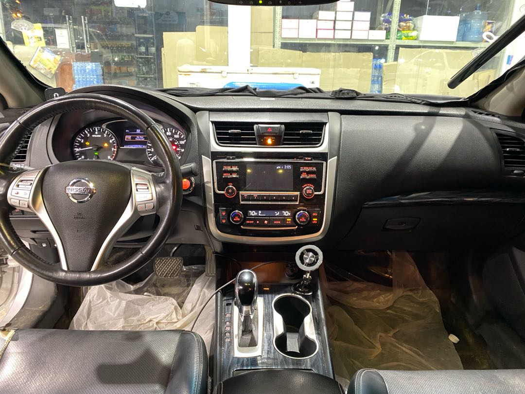 Car Image 2018 NISSAN ALTIMA SL