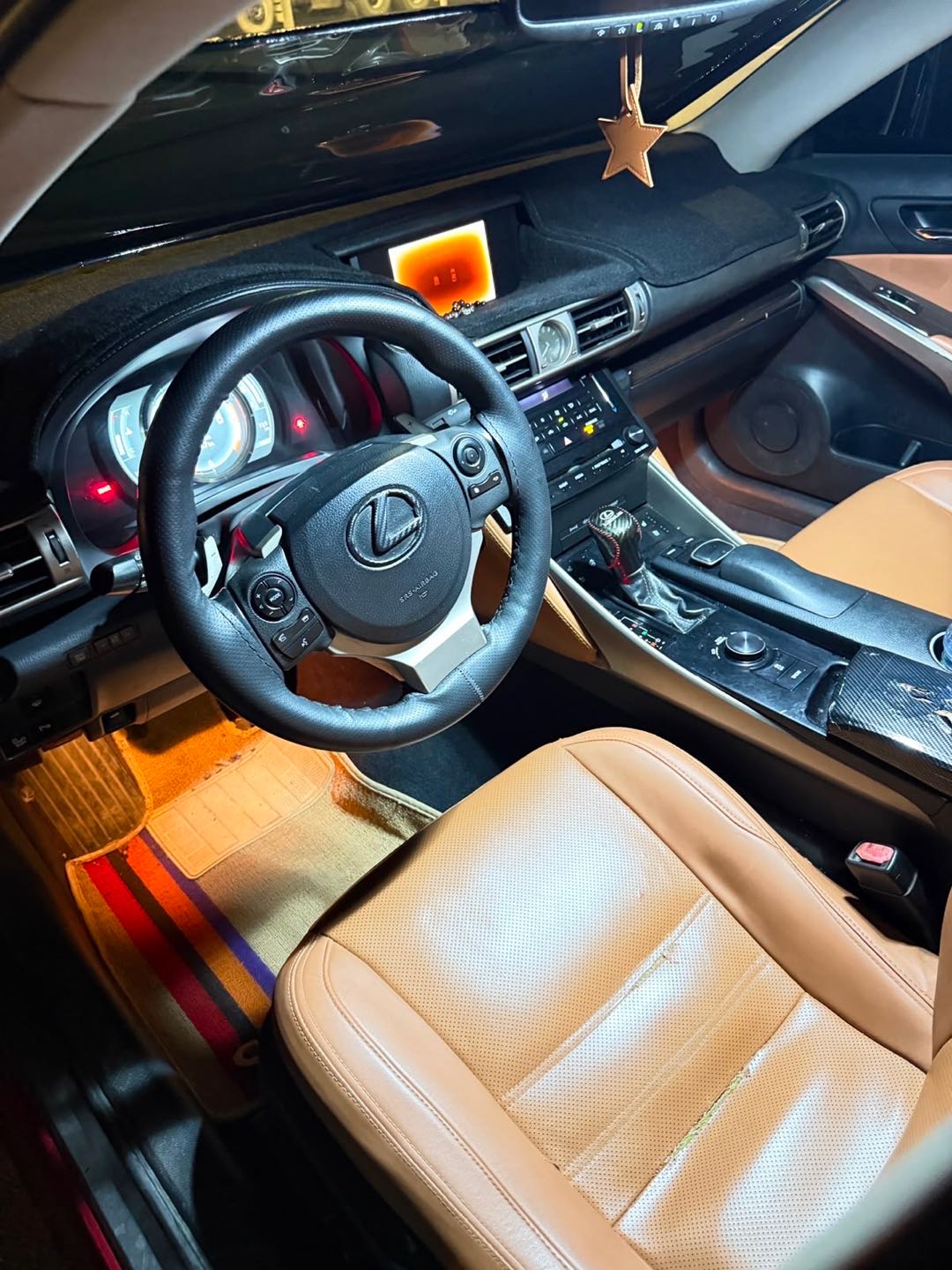 Car Image 2014 LEXUS IS 250