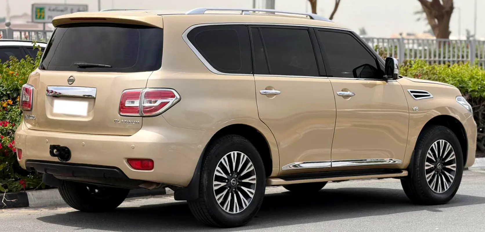 Car Image 2016 NISSAN PATROL Platinum
