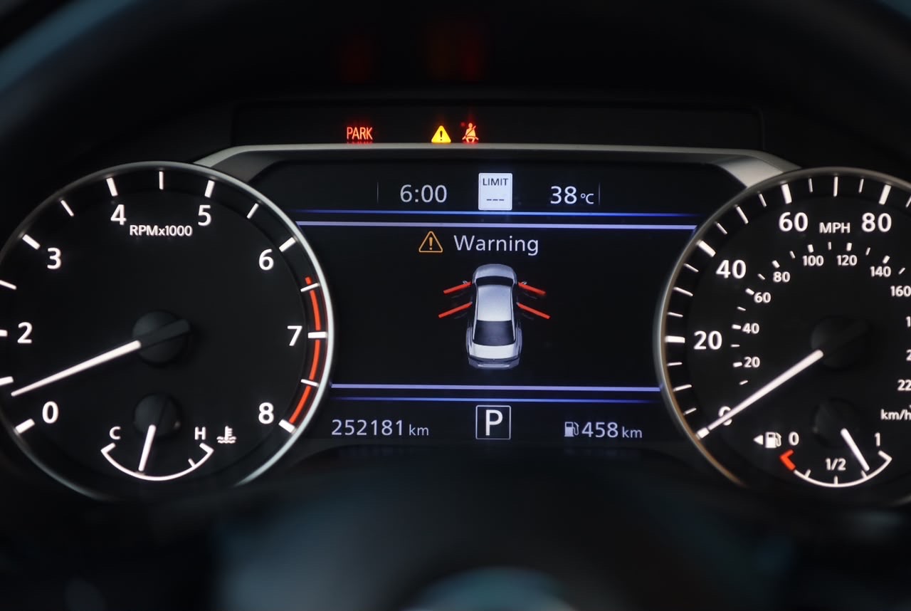 Car Image 2019 NISSAN ALTIMA SL