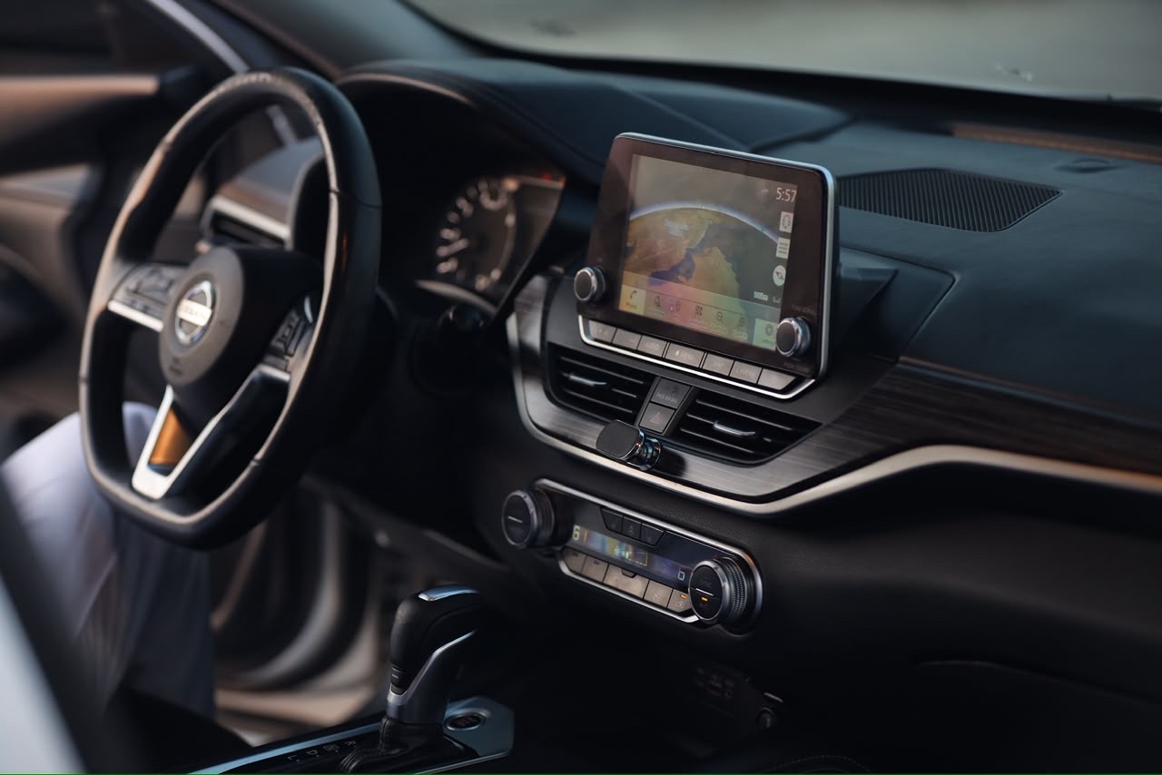 Car Image 2019 NISSAN ALTIMA SL