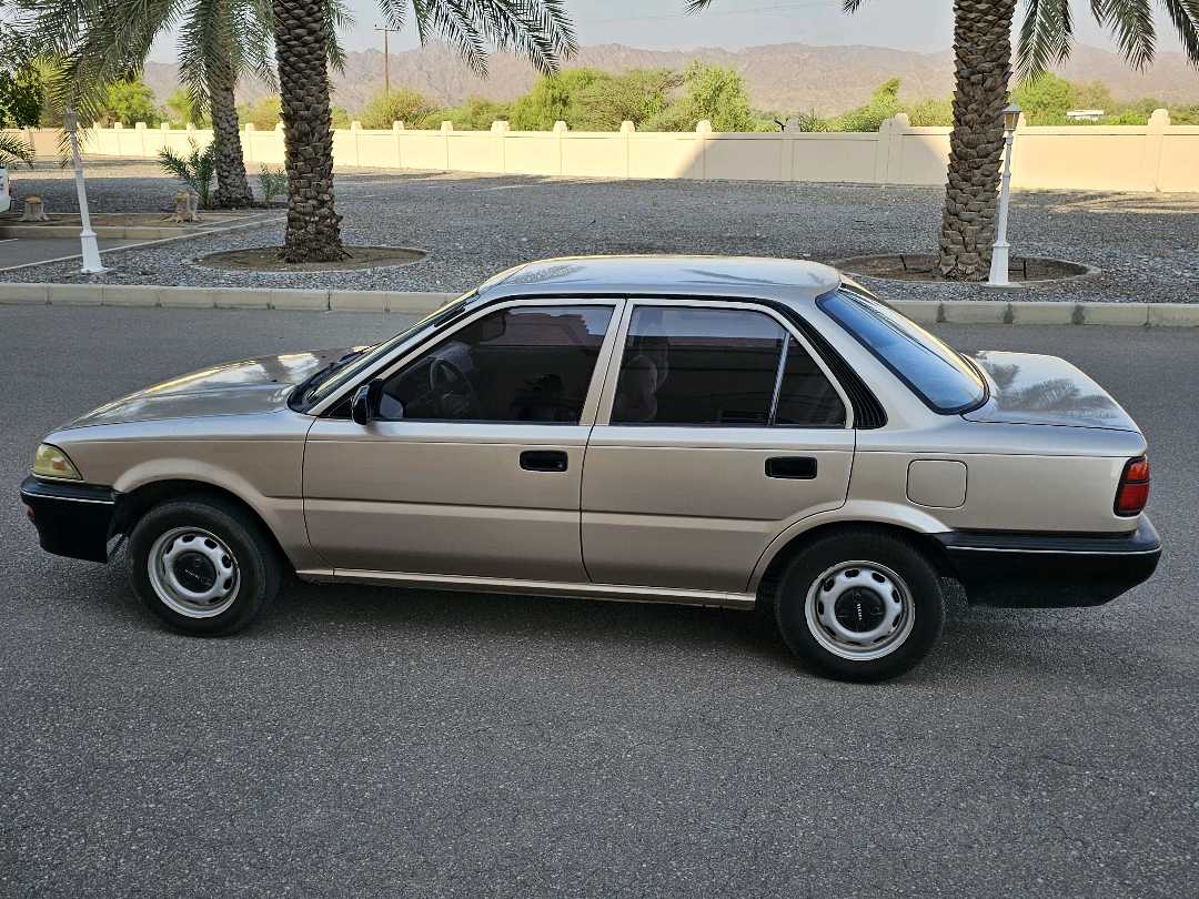 Car Image 1992 TOYOTA COROLLA GR