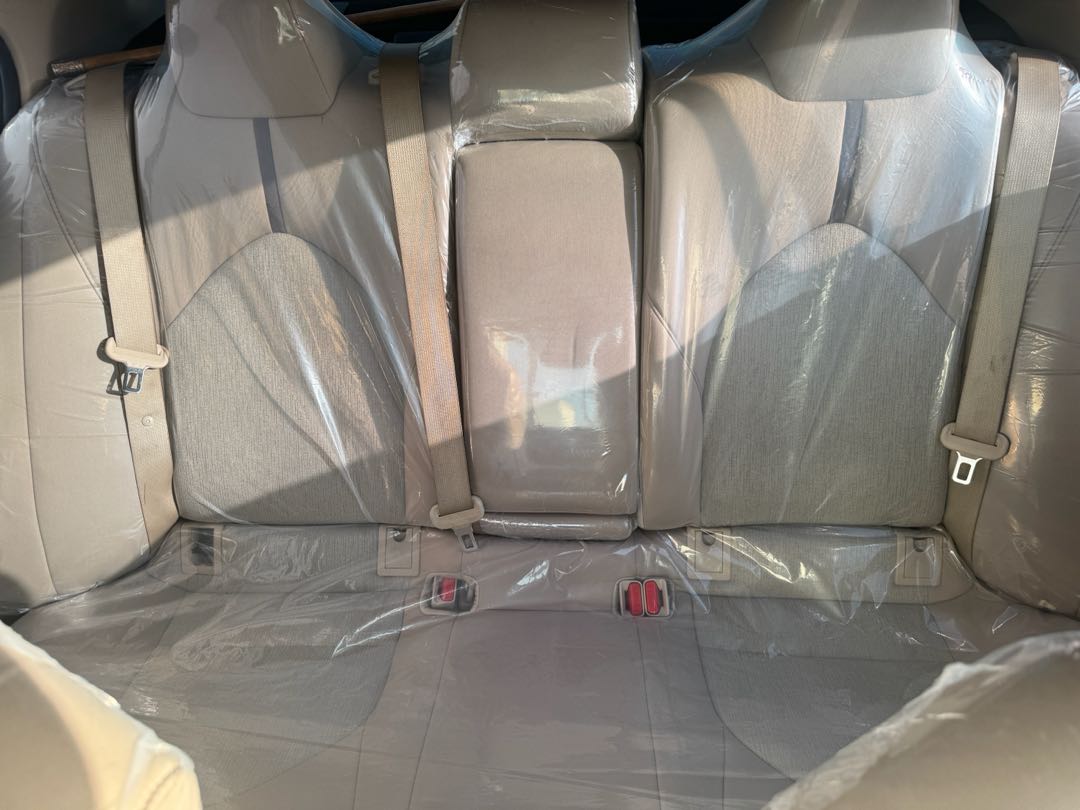Car Image 2019 TOYOTA CAMRY LE