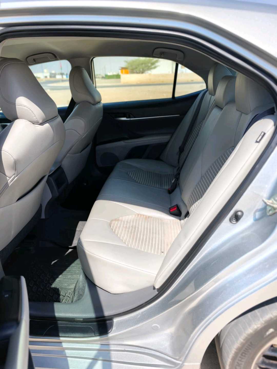 Car Image 2019 TOYOTA CAMRY SE