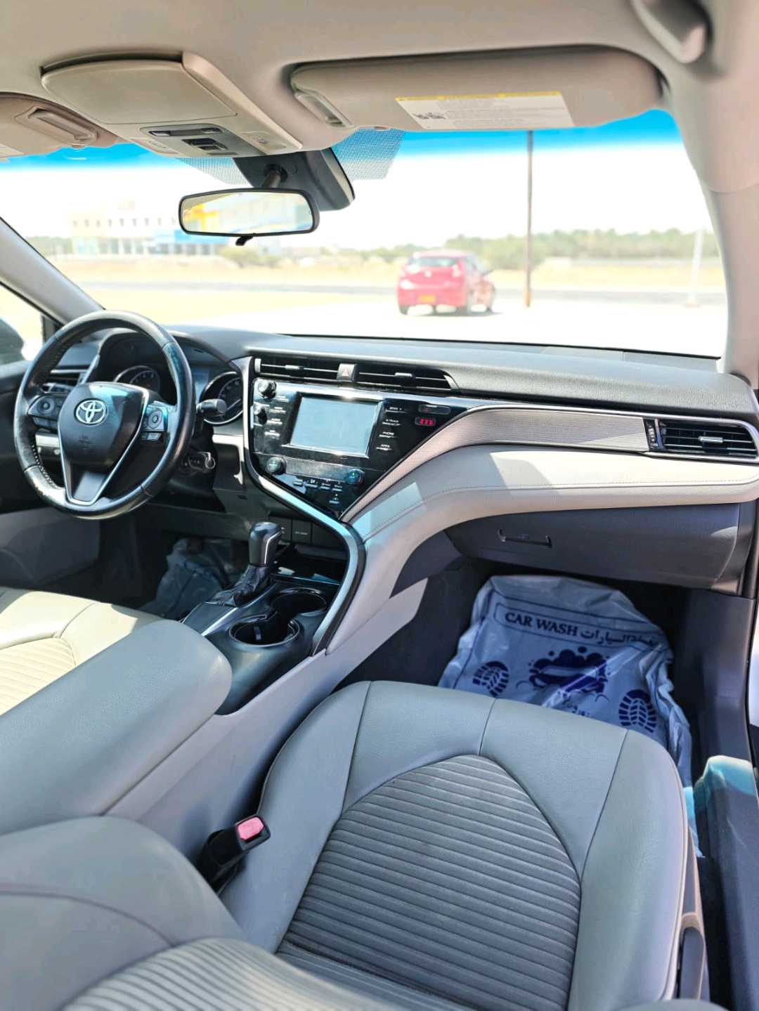 Car Image 2019 TOYOTA CAMRY SE