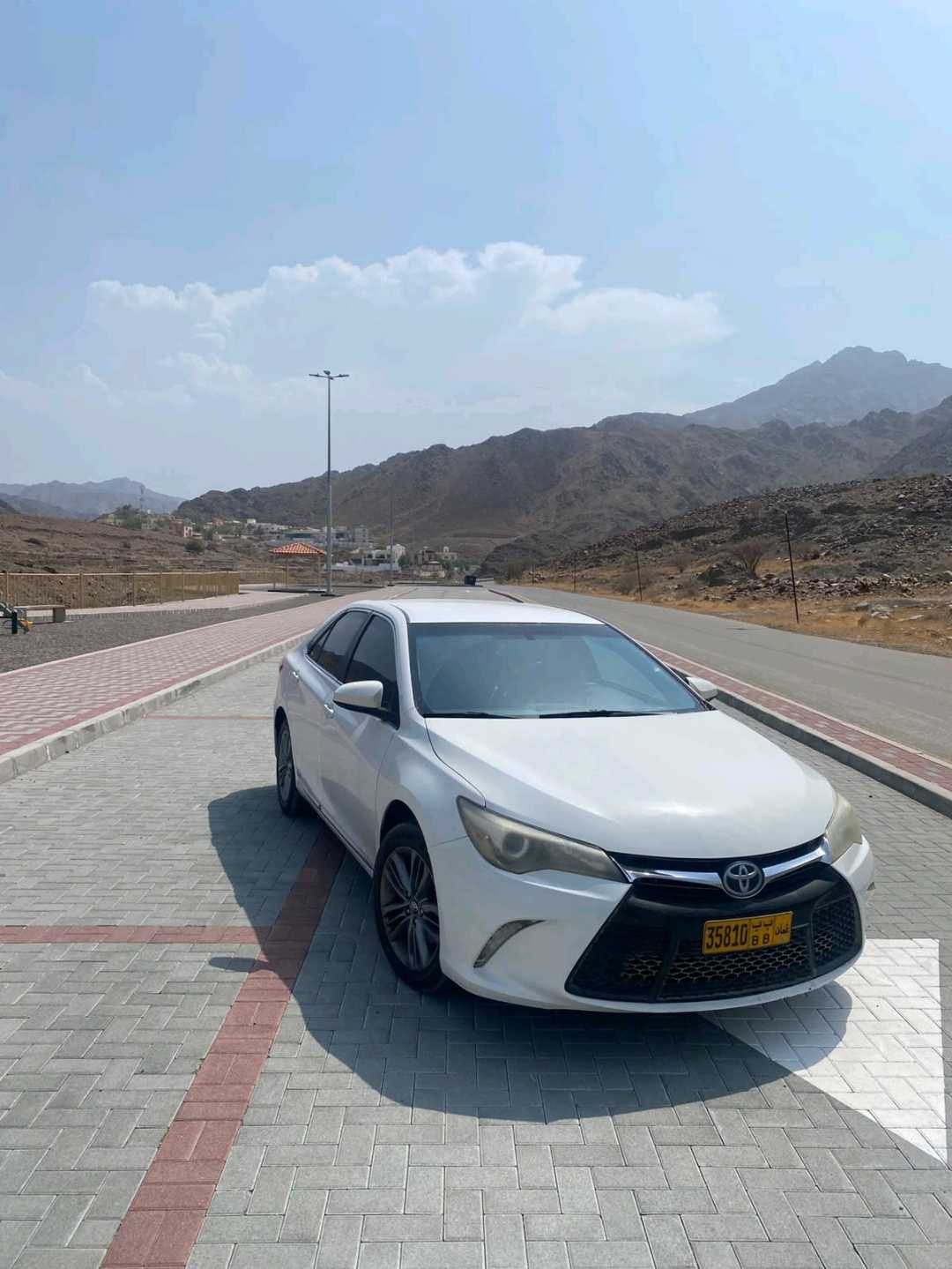 Car Image 2017 TOYOTA CAMRY SE