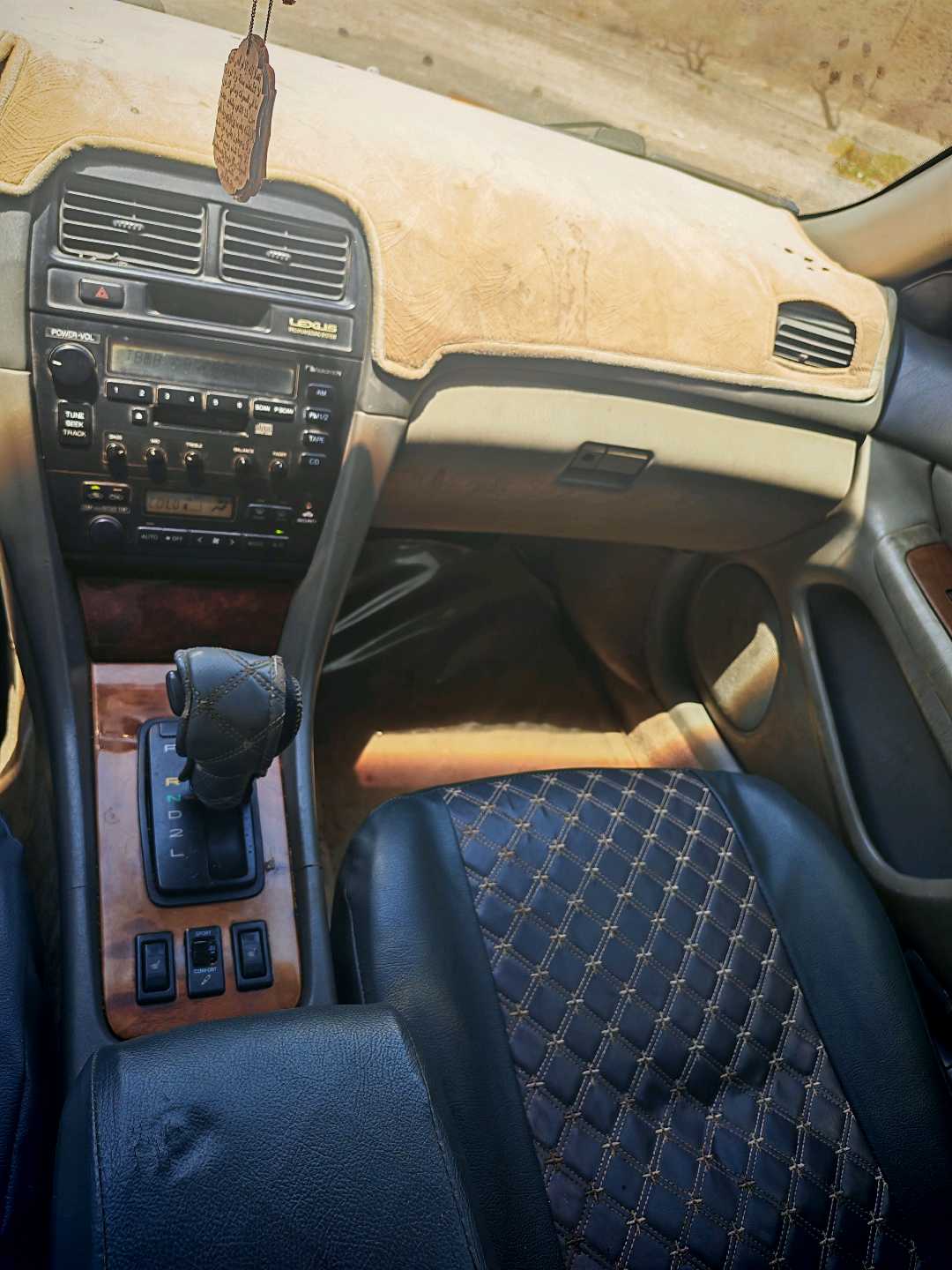 Car Image 1999 LEXUS ES 300