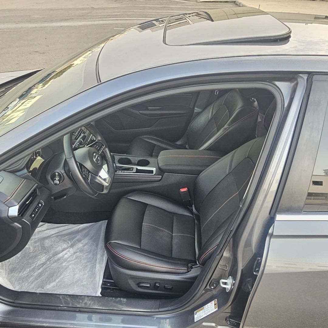 Car Image 2019 NISSAN ALTIMA SR