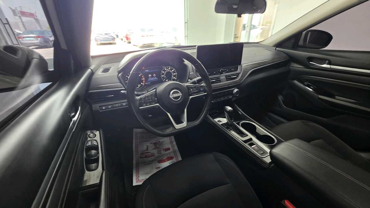 Car Image 2023 NISSAN ALTIMA SV