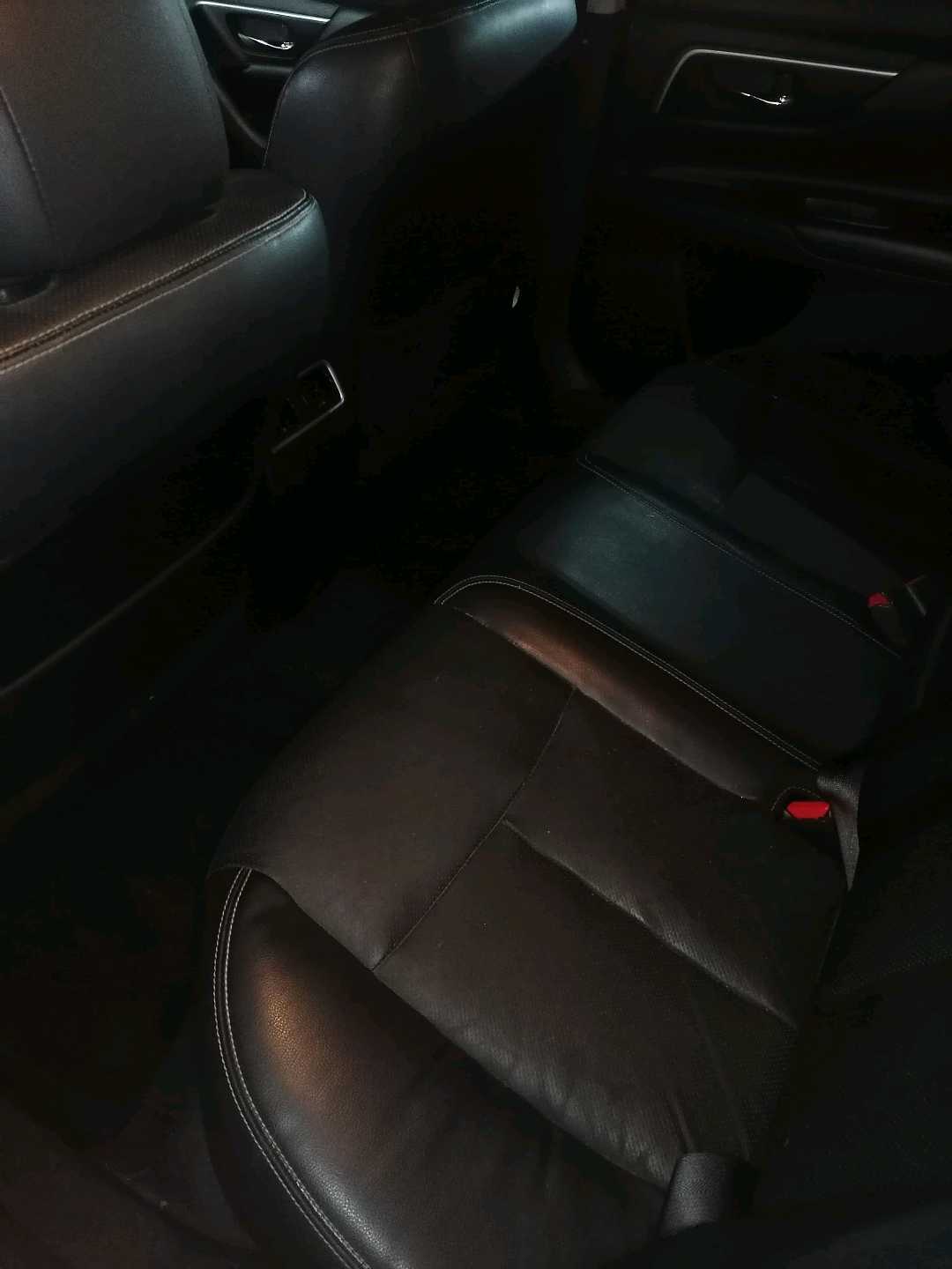 Car Image 2017 NISSAN ALTIMA SL