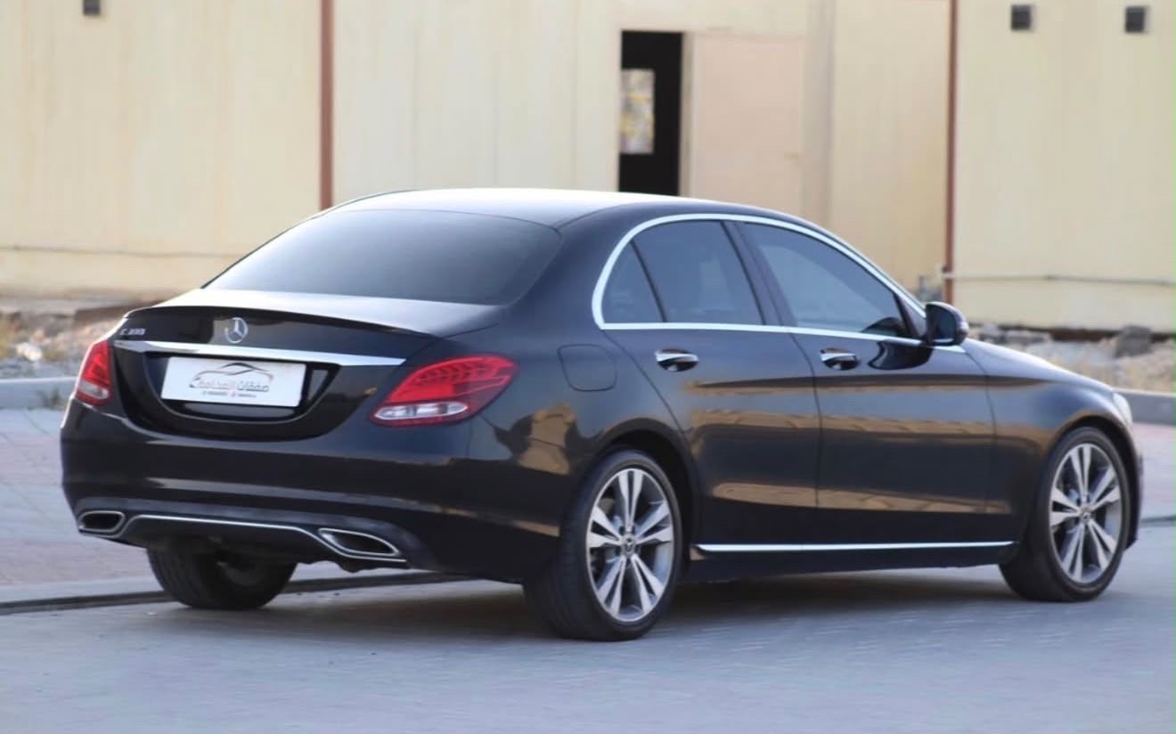 Car Image 2018 MERCEDES C Class 300