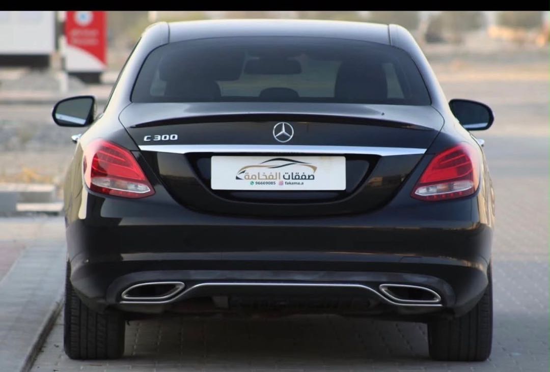 Car Image 2018 MERCEDES C Class 300