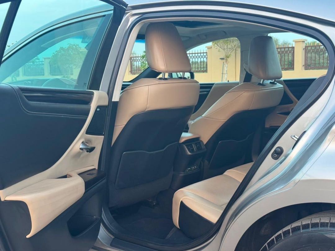 Car Image 2019 LEXUS ES 350