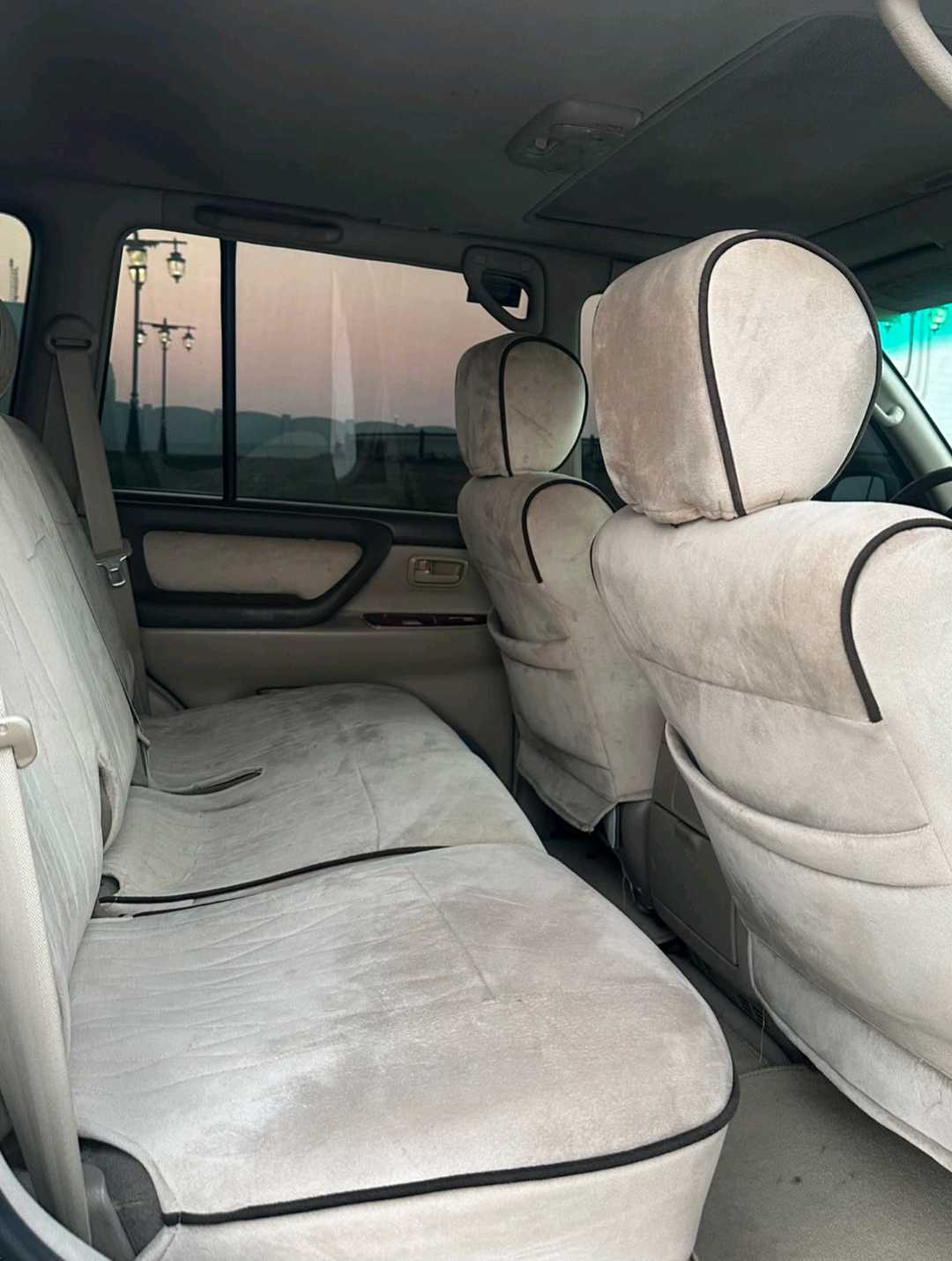 Car Image 1999 TOYOTA LAND CRUISER VX.R