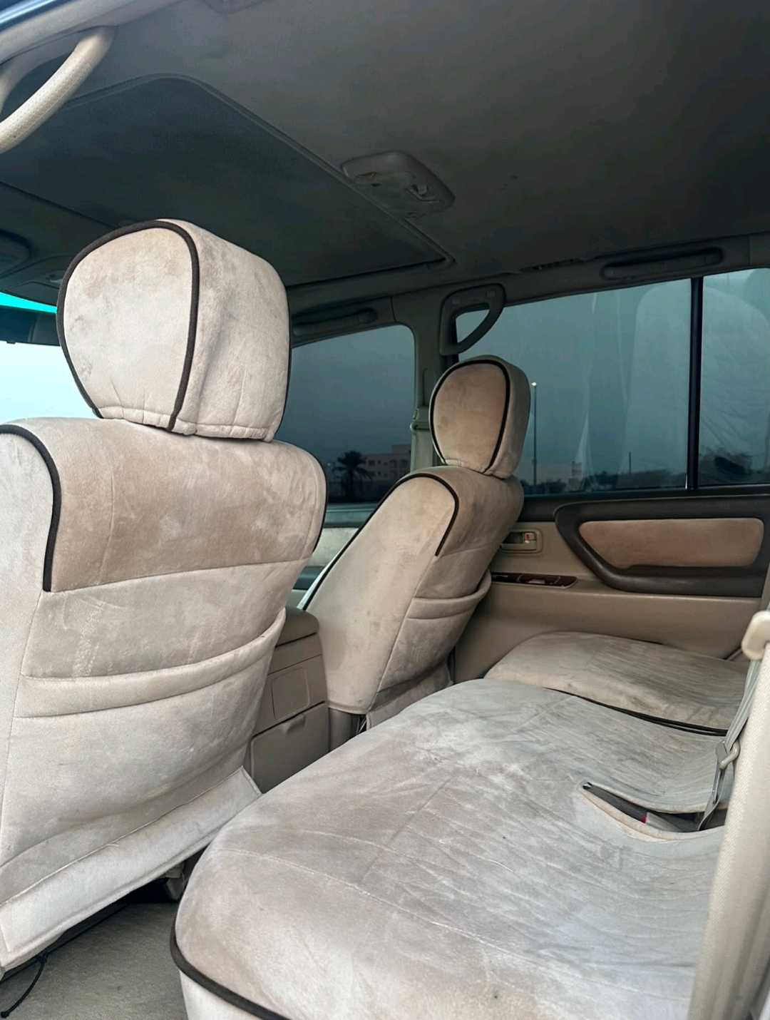Car Image 1999 TOYOTA LAND CRUISER VX.R