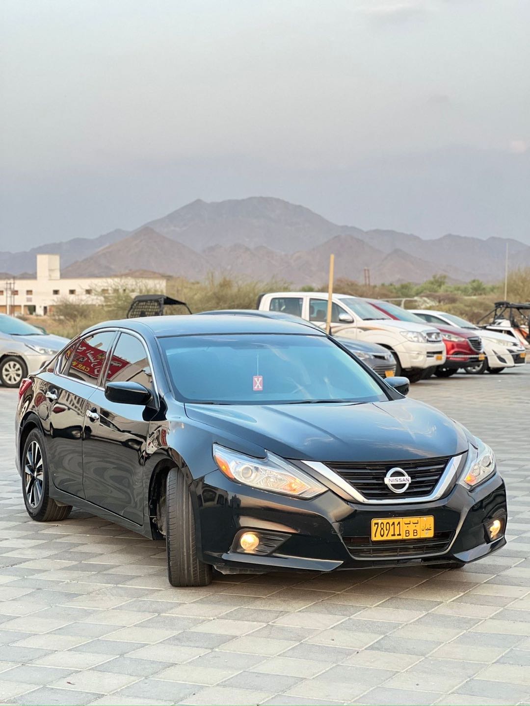 Car Image 2018 NISSAN ALTIMA SV