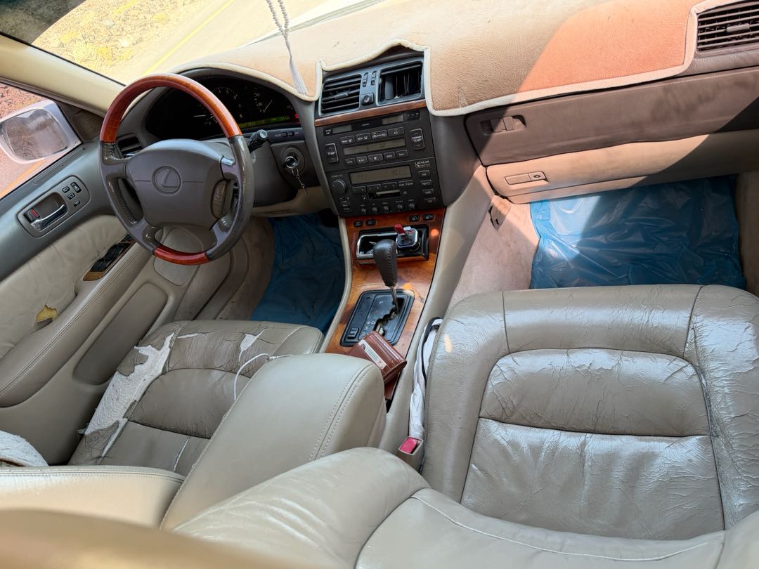 Car Image 1998 LEXUS LS 400