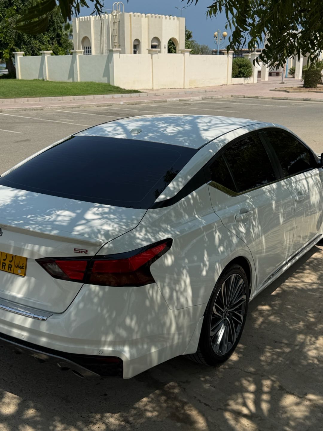 Car Image 2020 NISSAN ALTIMA SR