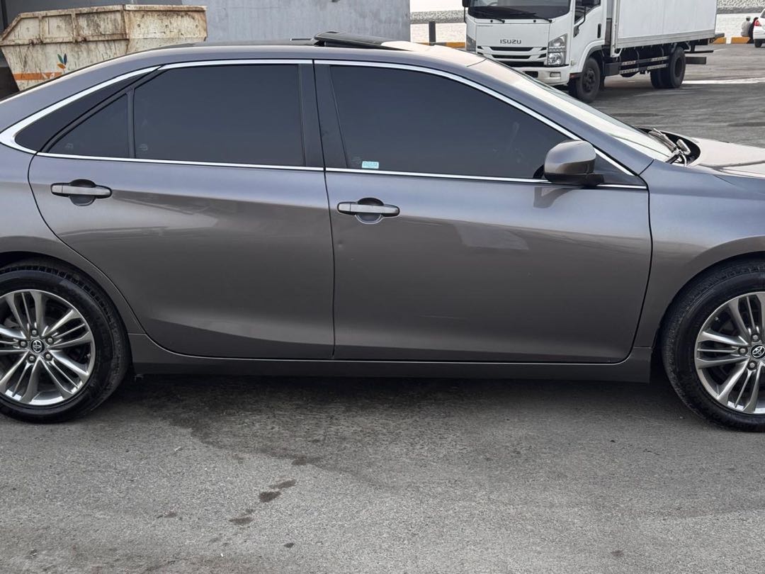 Car Image 2016 TOYOTA CAMRY SE