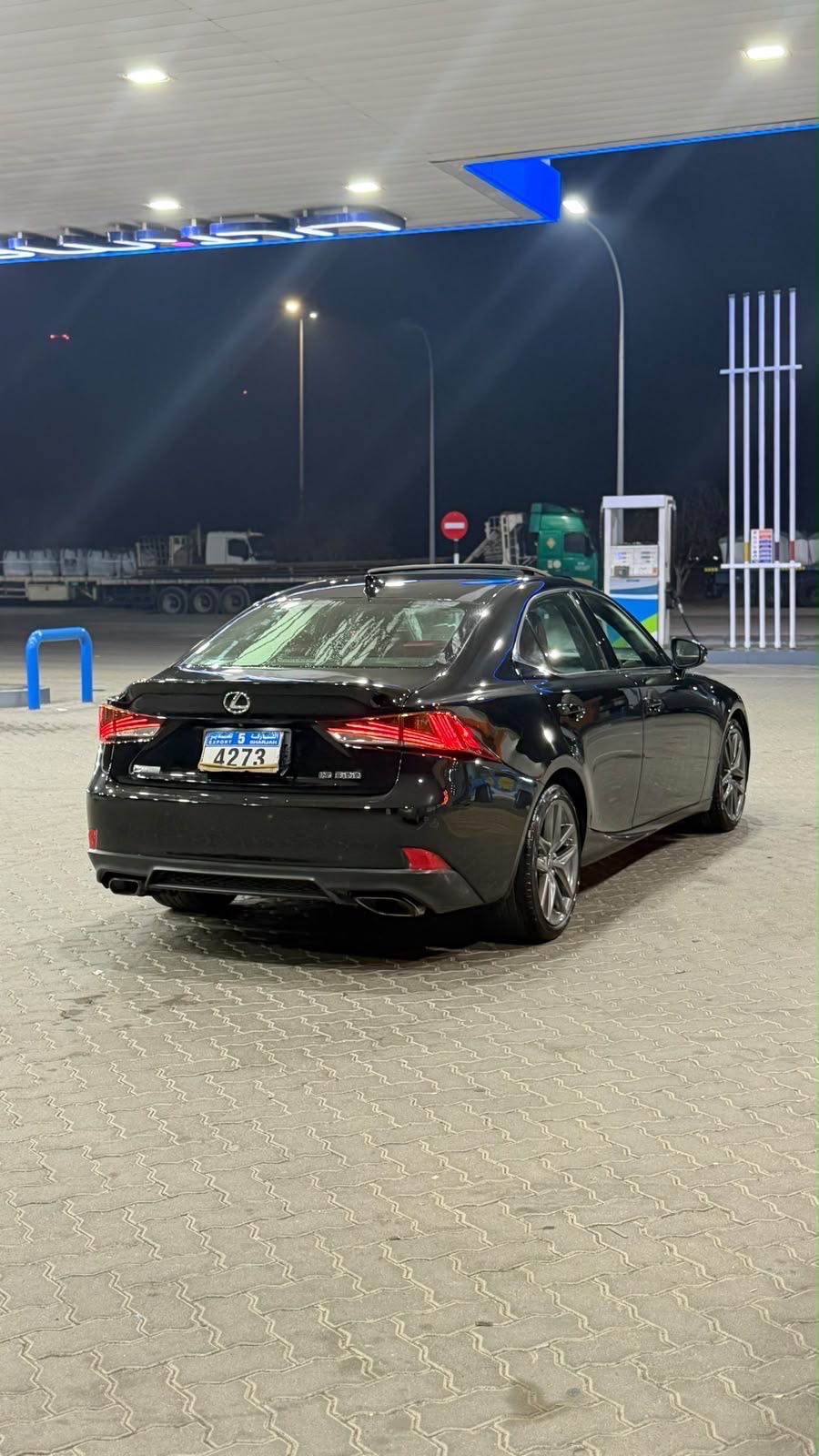 Car Image 2018 LEXUS IS 300