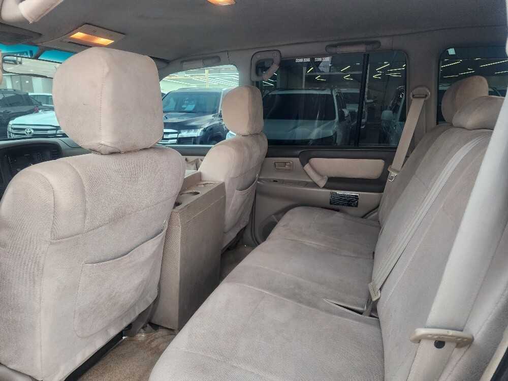 Car Image 1998 TOYOTA LAND CRUISER GX